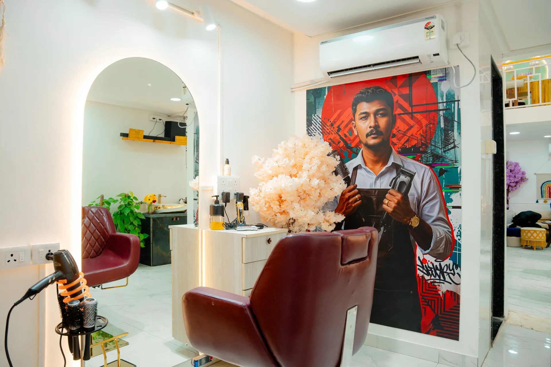 Salon interior view 1
